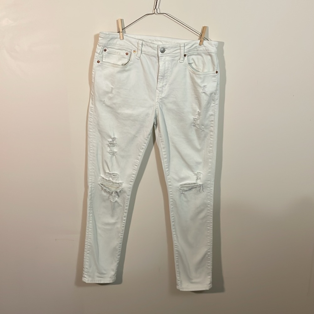 American Eagle men’s straight cut distressed jeans 34/32